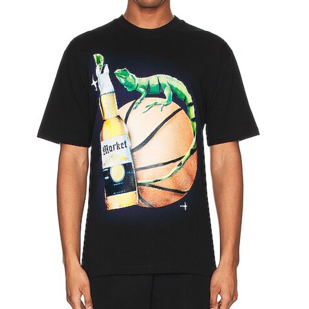 NWT ChinaTown Market Black Graphic T-Shirt with Lizard and Basketball size M